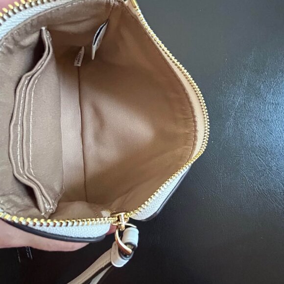 Coach Signature Corner Zip Wristlet Canvas Stripe Glacier White NWT $88 Retail - Picture 8 of 11